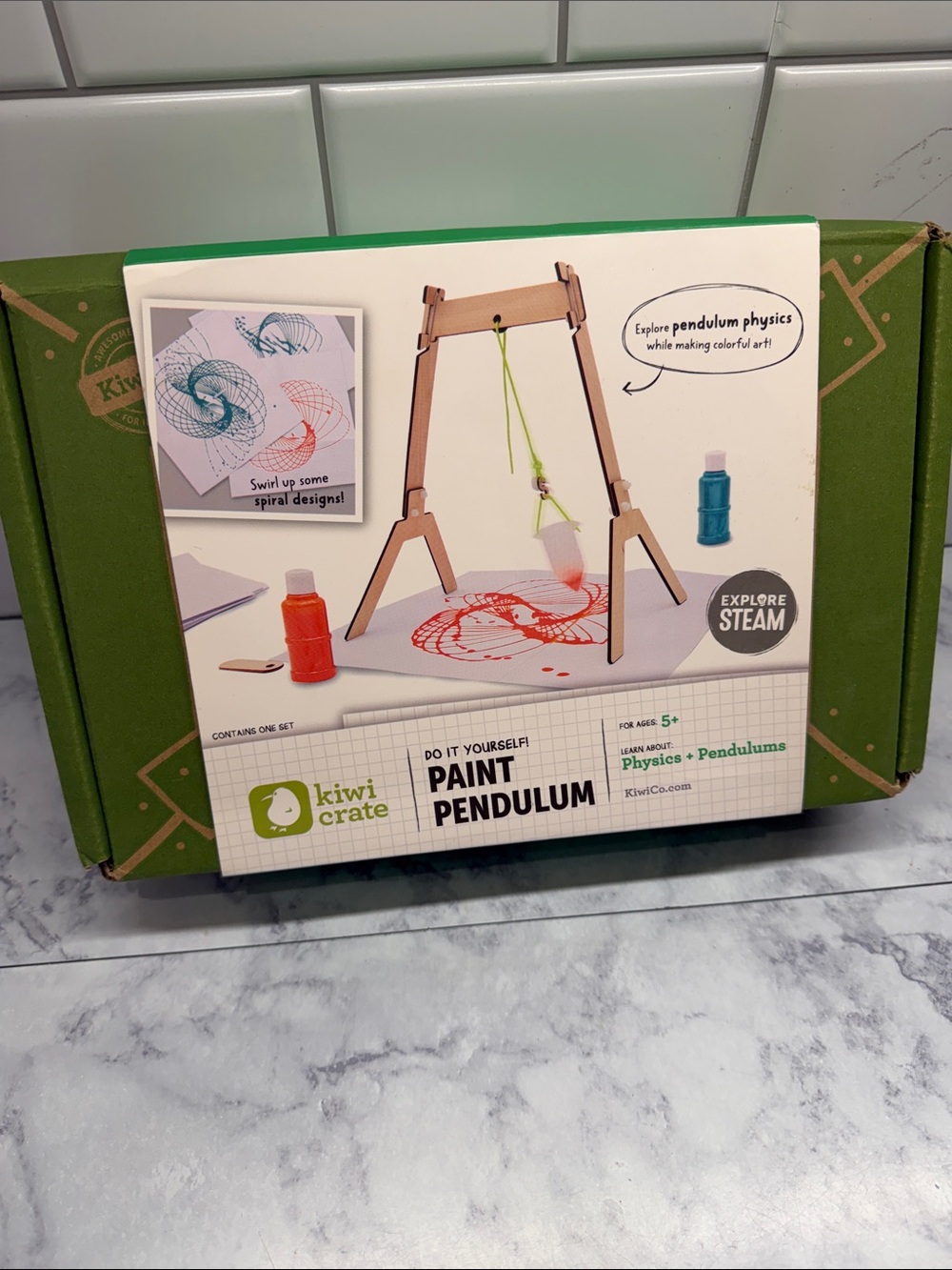 NIB Kiwi Crate DIY Paint Pendulum